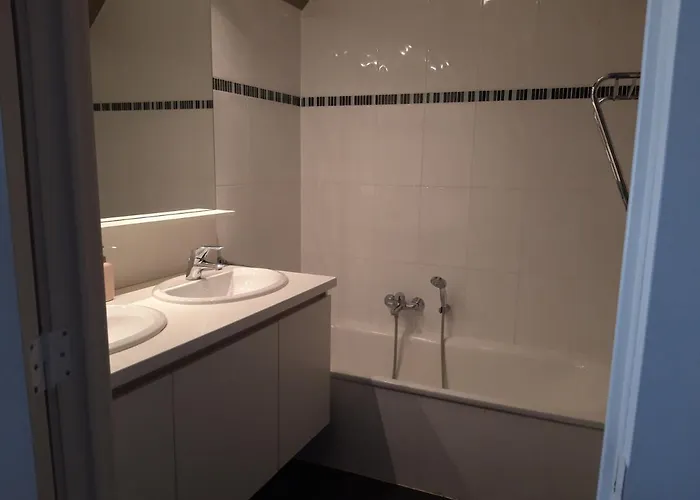 Duplex Met Zwembad Neoportus *